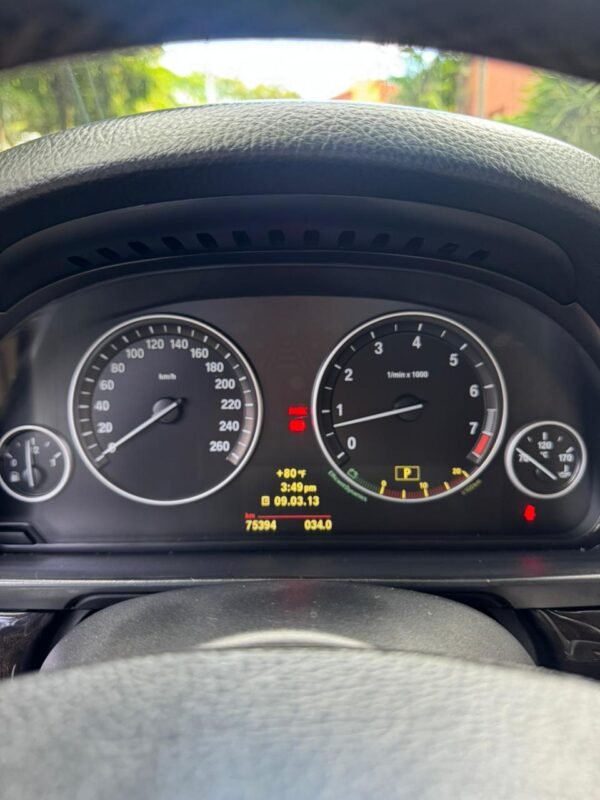 BMW 523I 2011 - Imagen 7