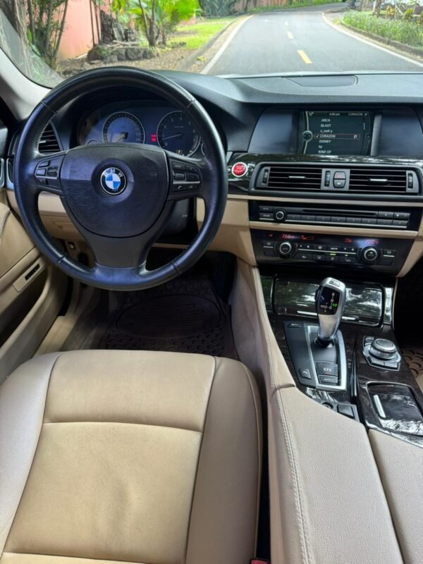 BMW 523I 2011 - Imagen 12