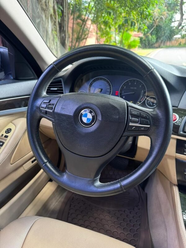 BMW 523I 2011 - Imagen 13