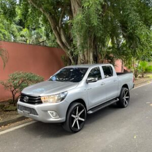 TOYOTA HILUX 2018