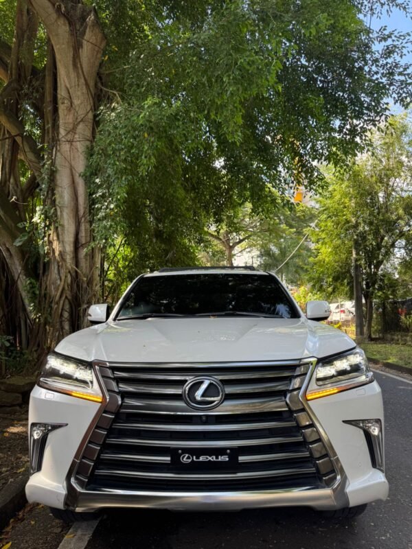 LEXUS LX570 2019 - Imagen 5