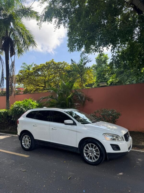 VOLVO XC60 T6 2010 - Imagen 4