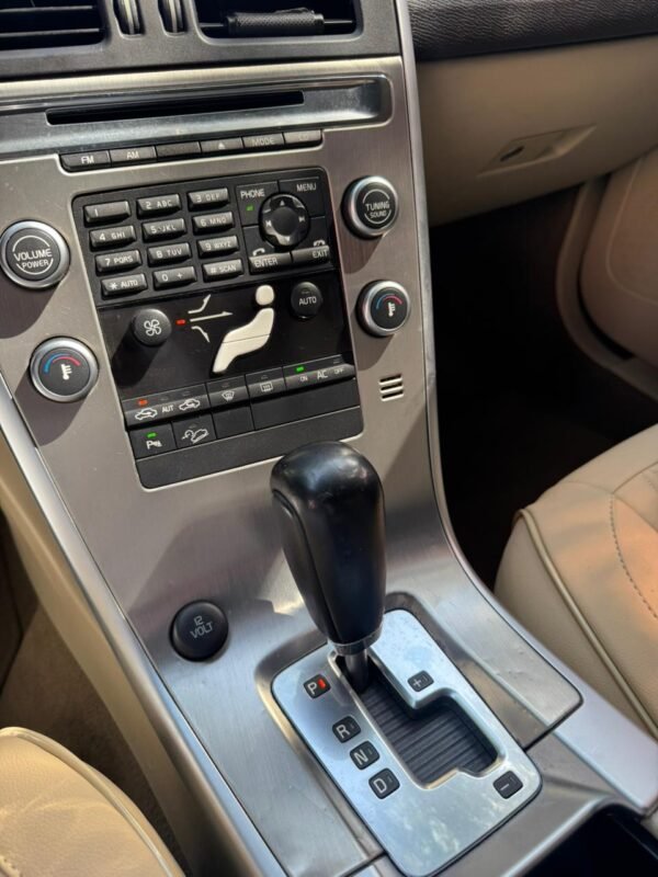 VOLVO XC60 T6 2010 - Imagen 10
