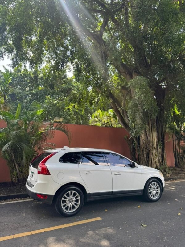 VOLVO XC60 T6 2010 - Imagen 11