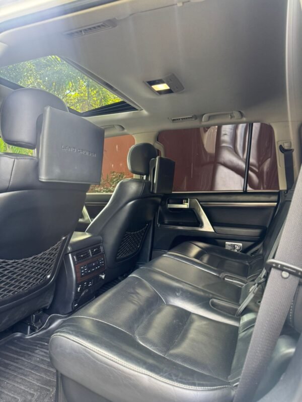 TOYOTA LANDCRUISER 2019 - Imagen 3