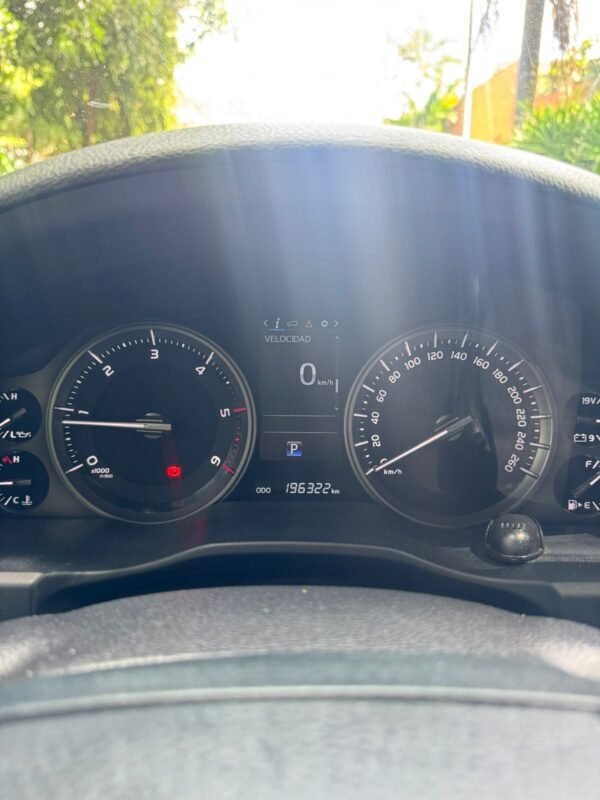 TOYOTA LANDCRUISER 2019 - Imagen 11