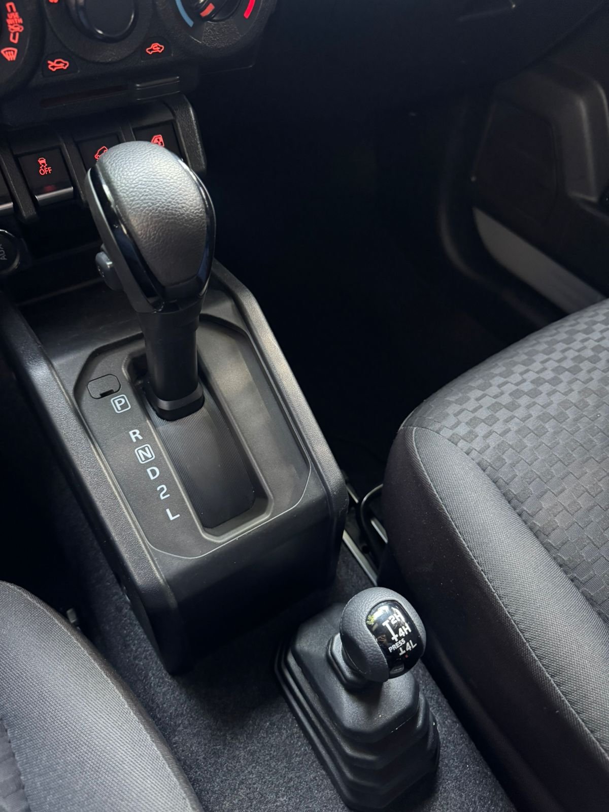 SUZUKI JIMNY 2024 - Imagen 13