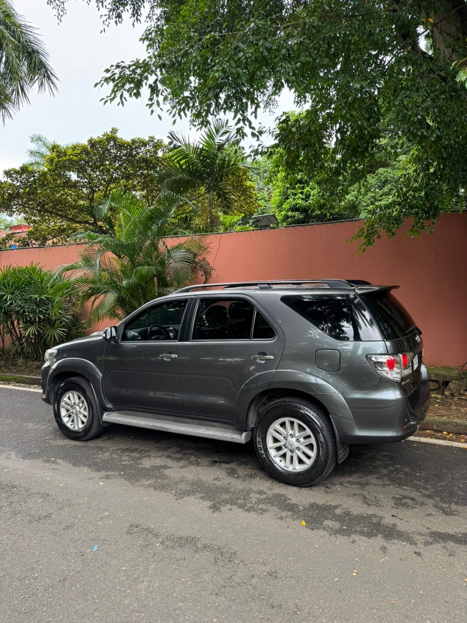 TOYOTA FORTUNER SRV 2016 - Imagen 3