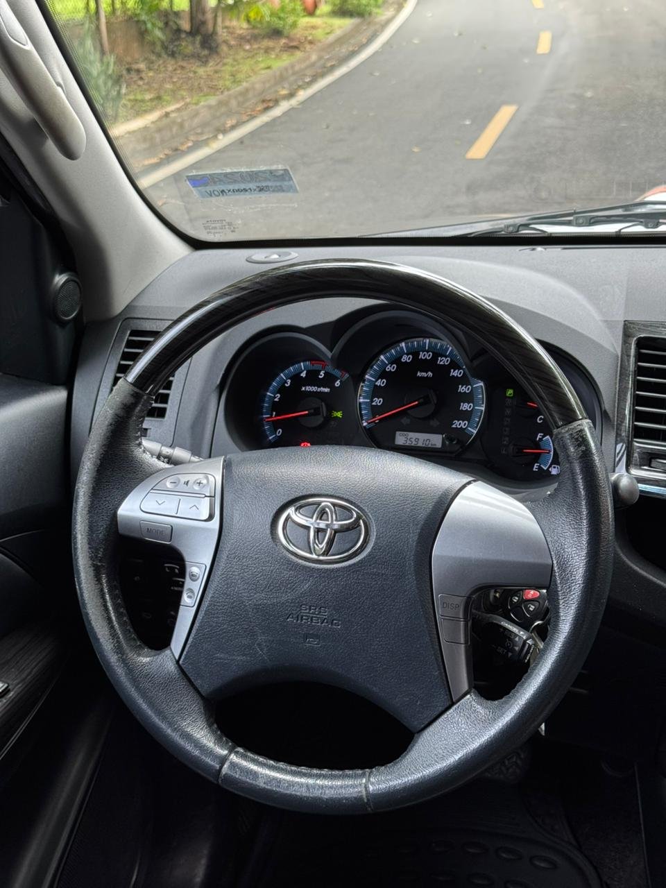 TOYOTA FORTUNER SRV 2016 - Imagen 8