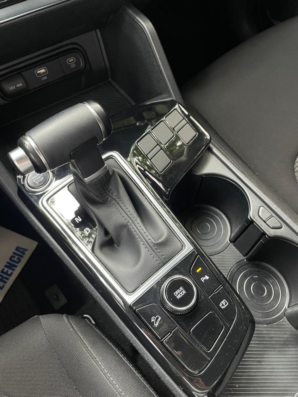 KIA SPORTAGE 2023 - Imagen 12