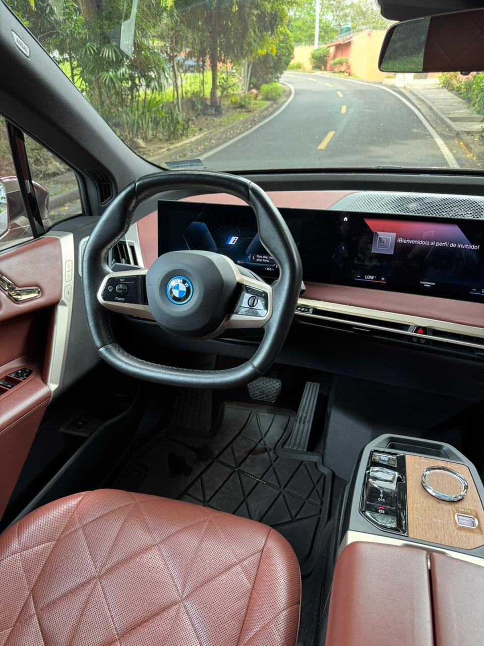 BMW IX 4.0 XDRIVE 2022 - Imagen 9