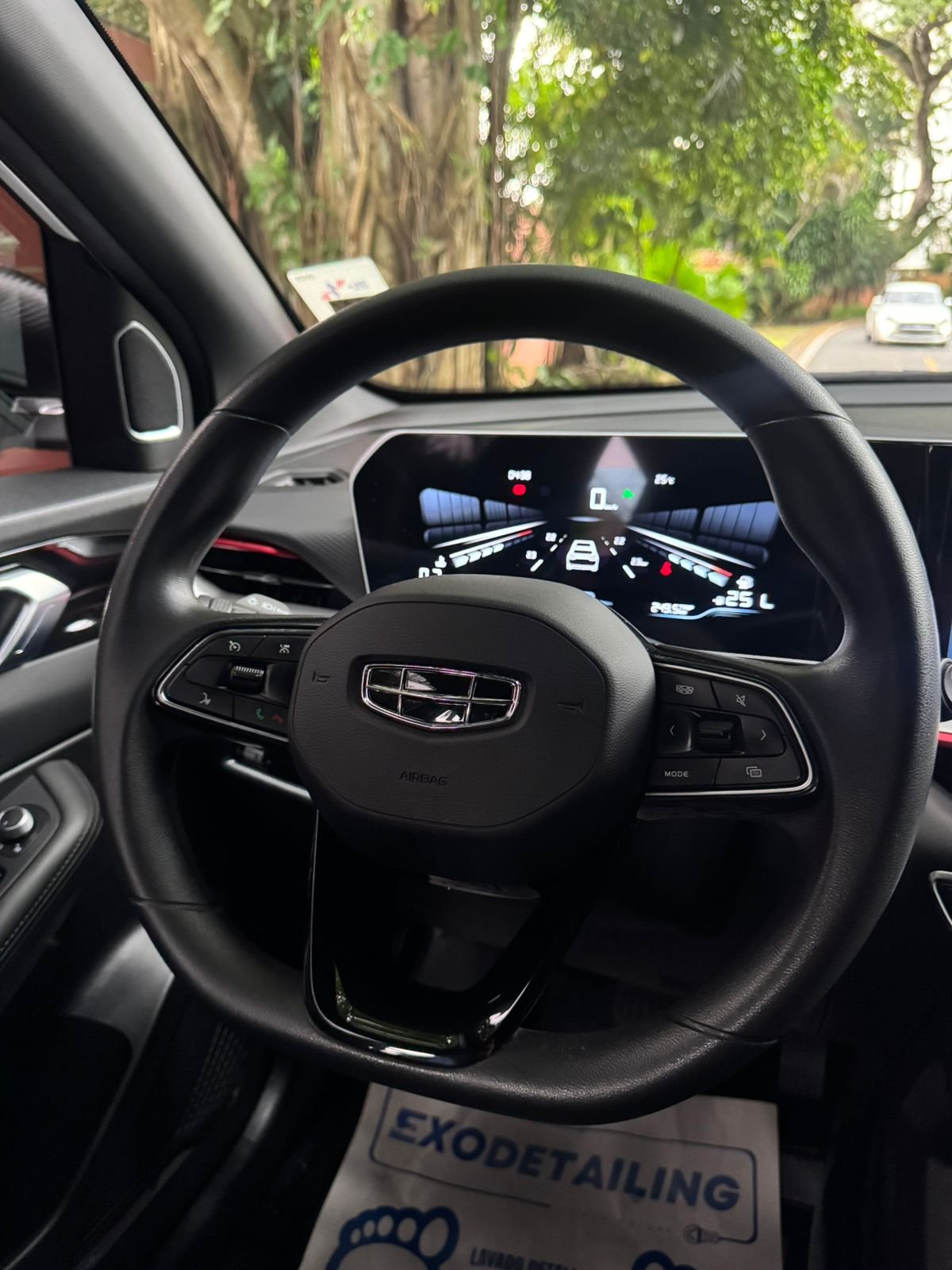 GEELY COOLRAY 2024 - Imagen 17