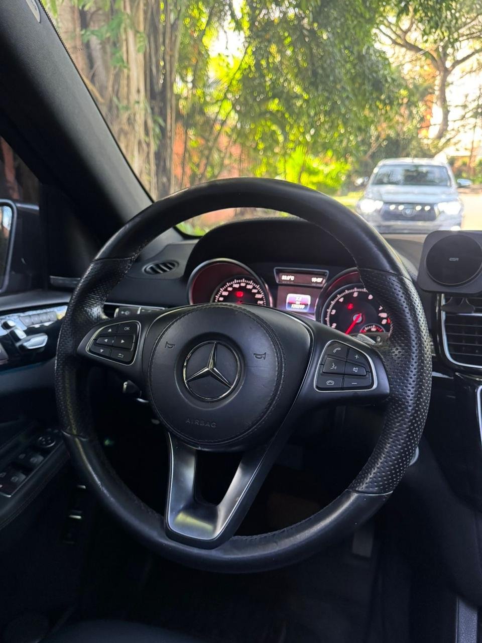 MERCEDES BENZ GLS400 2017 - Imagen 14