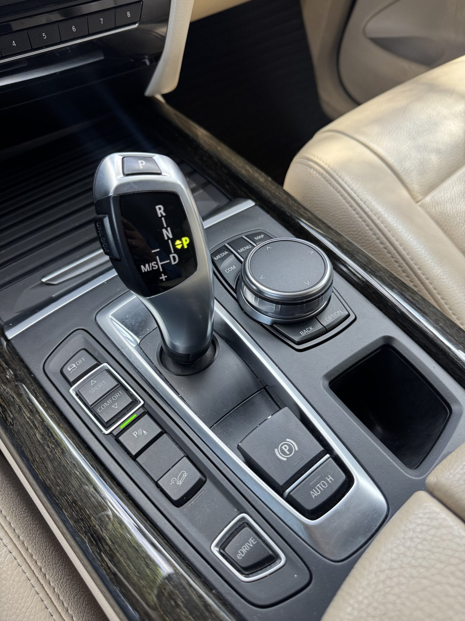 BMW X5 XDRIVE 4.0E 2018 - Imagen 14