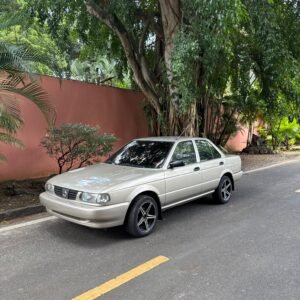 NISSAN SENTRA B13 2017