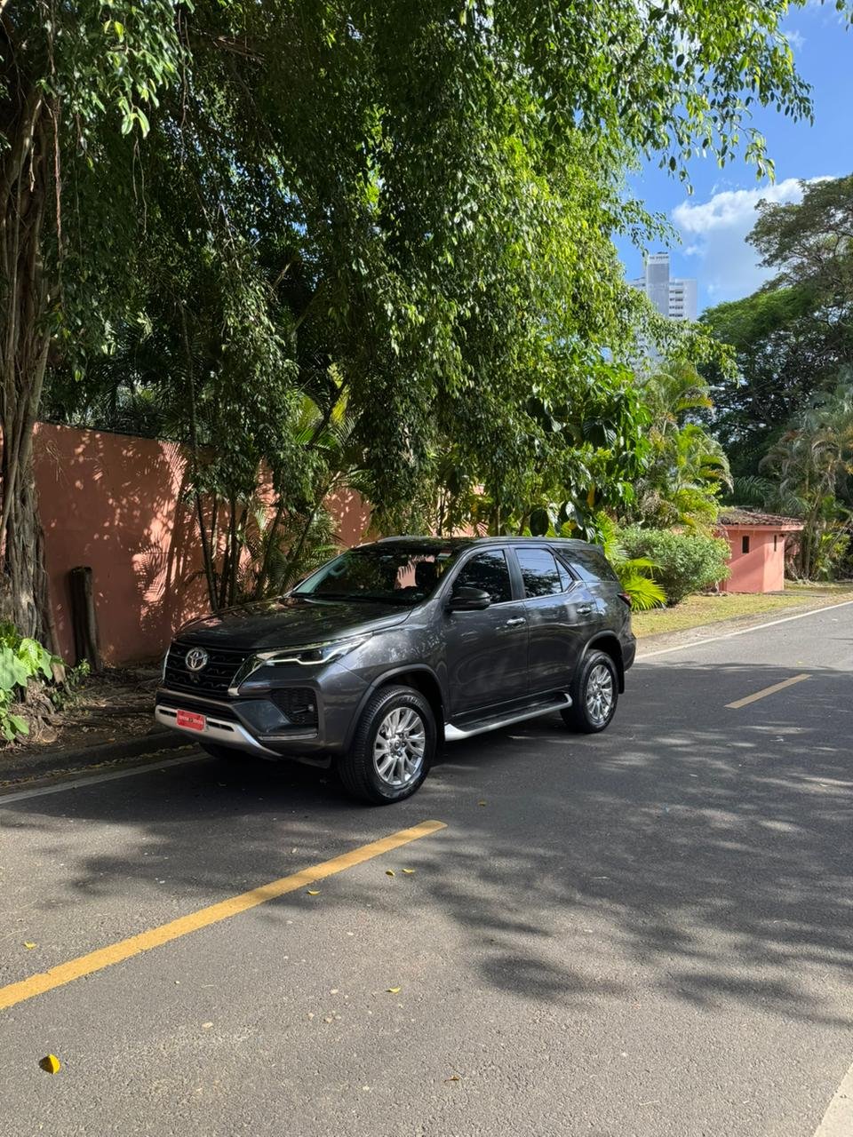 TOYOTA FORTUNER SRV 2022
