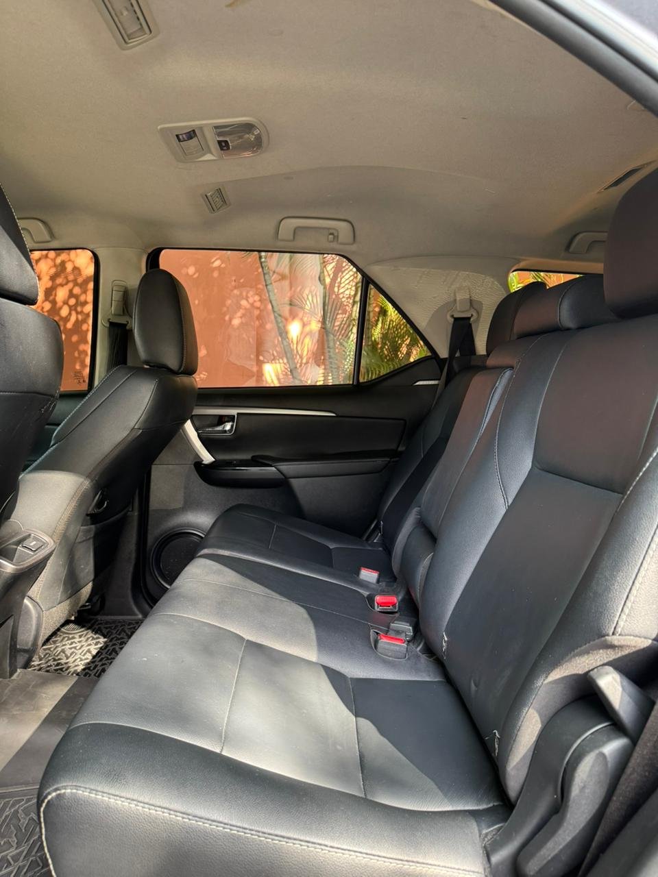 TOYOTA FORTUNER SRV 2022 - Imagen 4