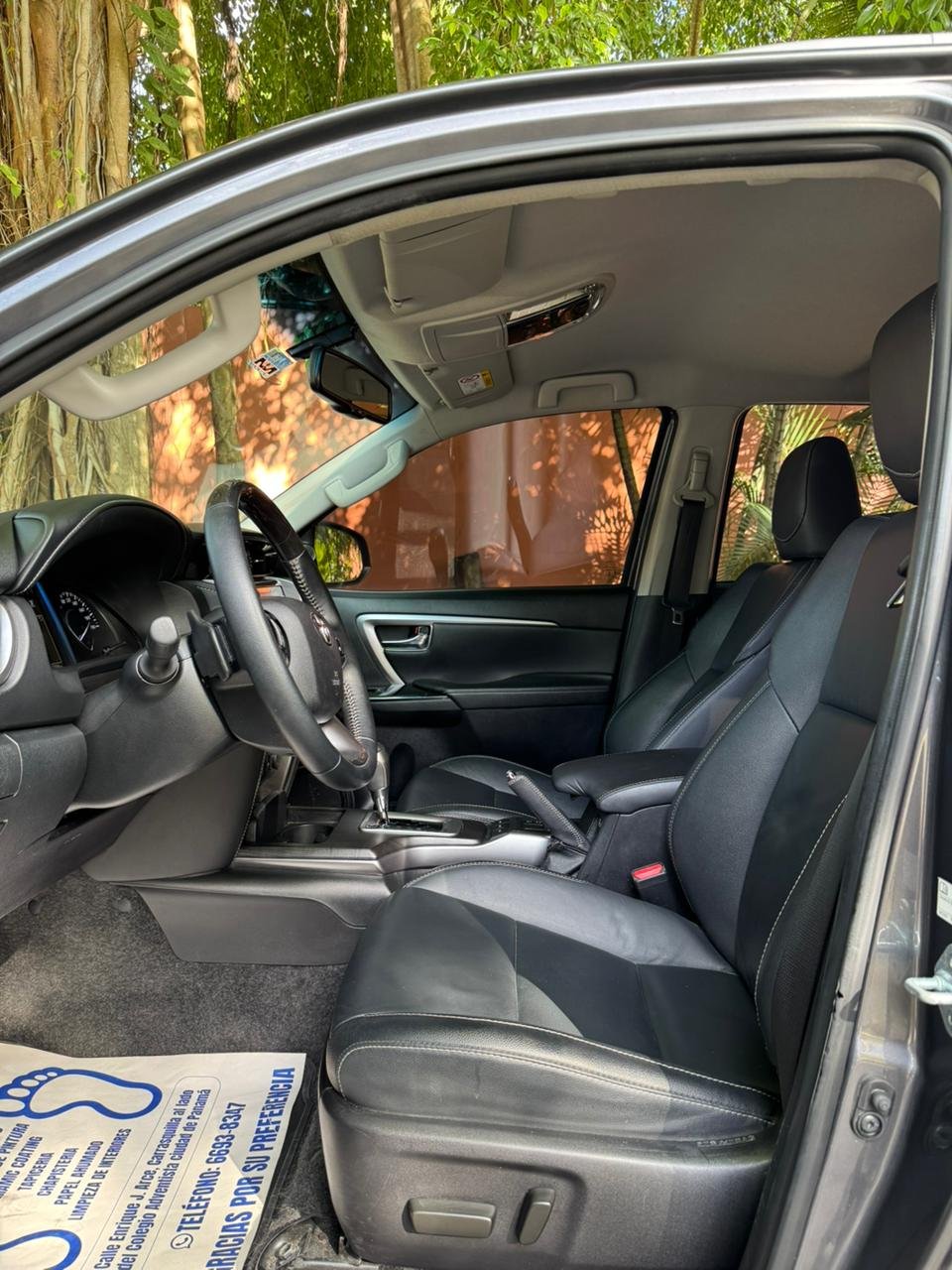 TOYOTA FORTUNER SRV 2022 - Imagen 6