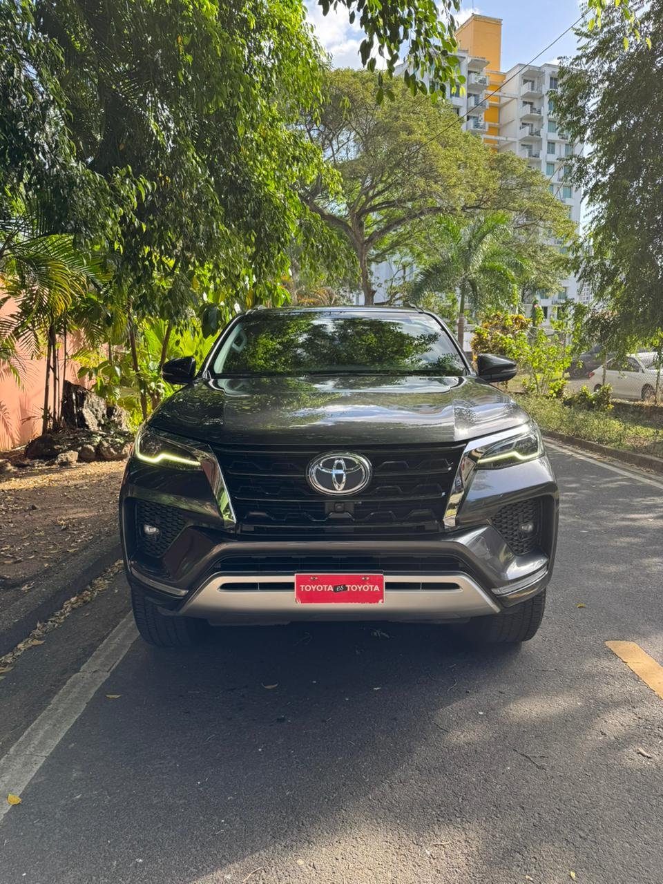 TOYOTA FORTUNER SRV 2022 - Imagen 10