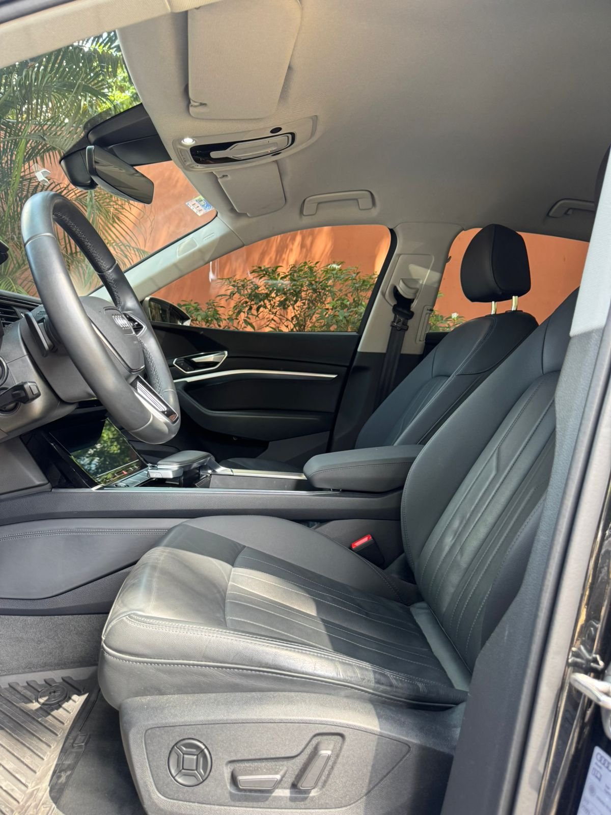 AUDI E-TRON 50 QUATTRO 2024 - Imagen 19