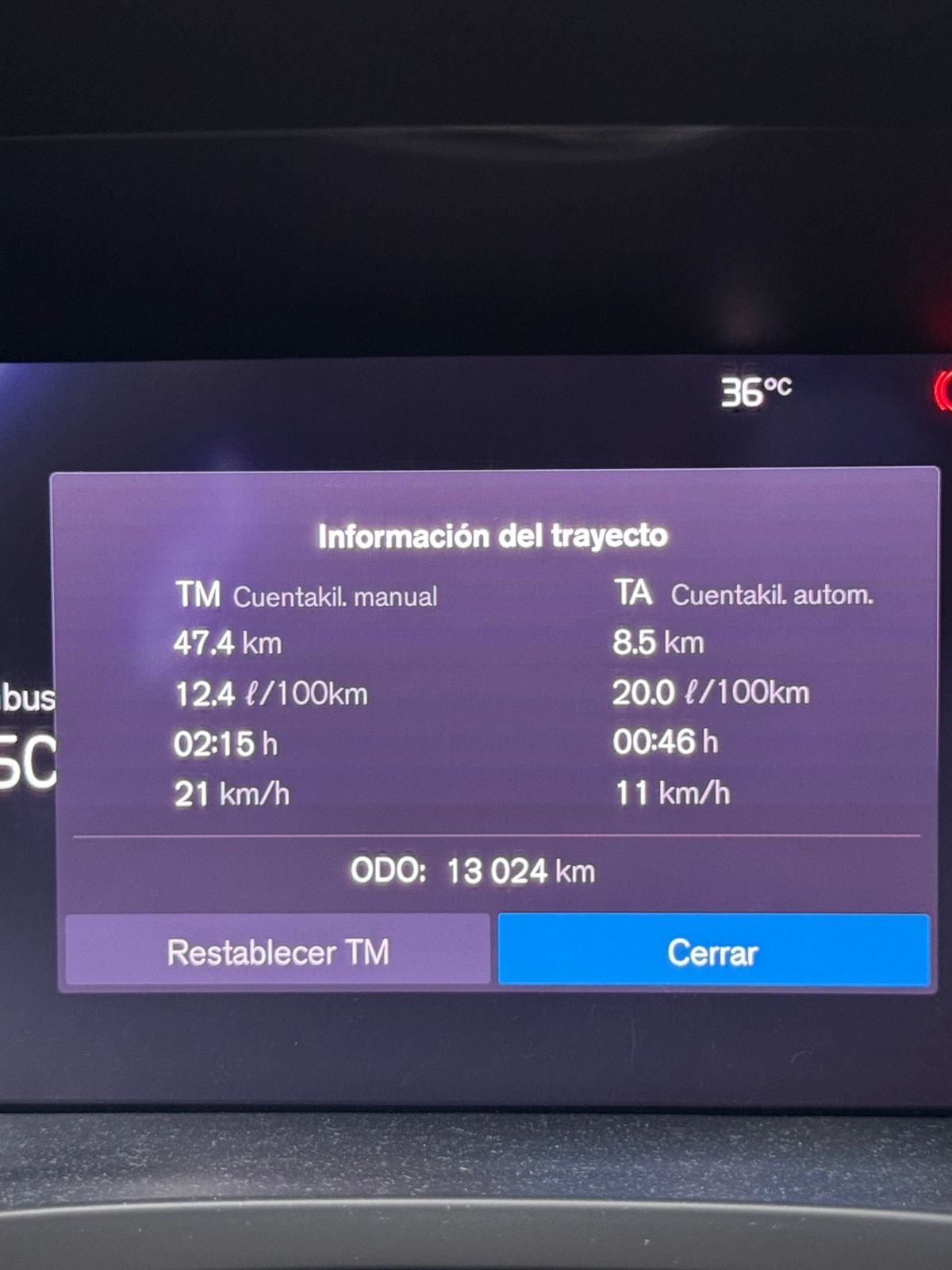 VOLVO XC60 B5 2024 - Imagen 4