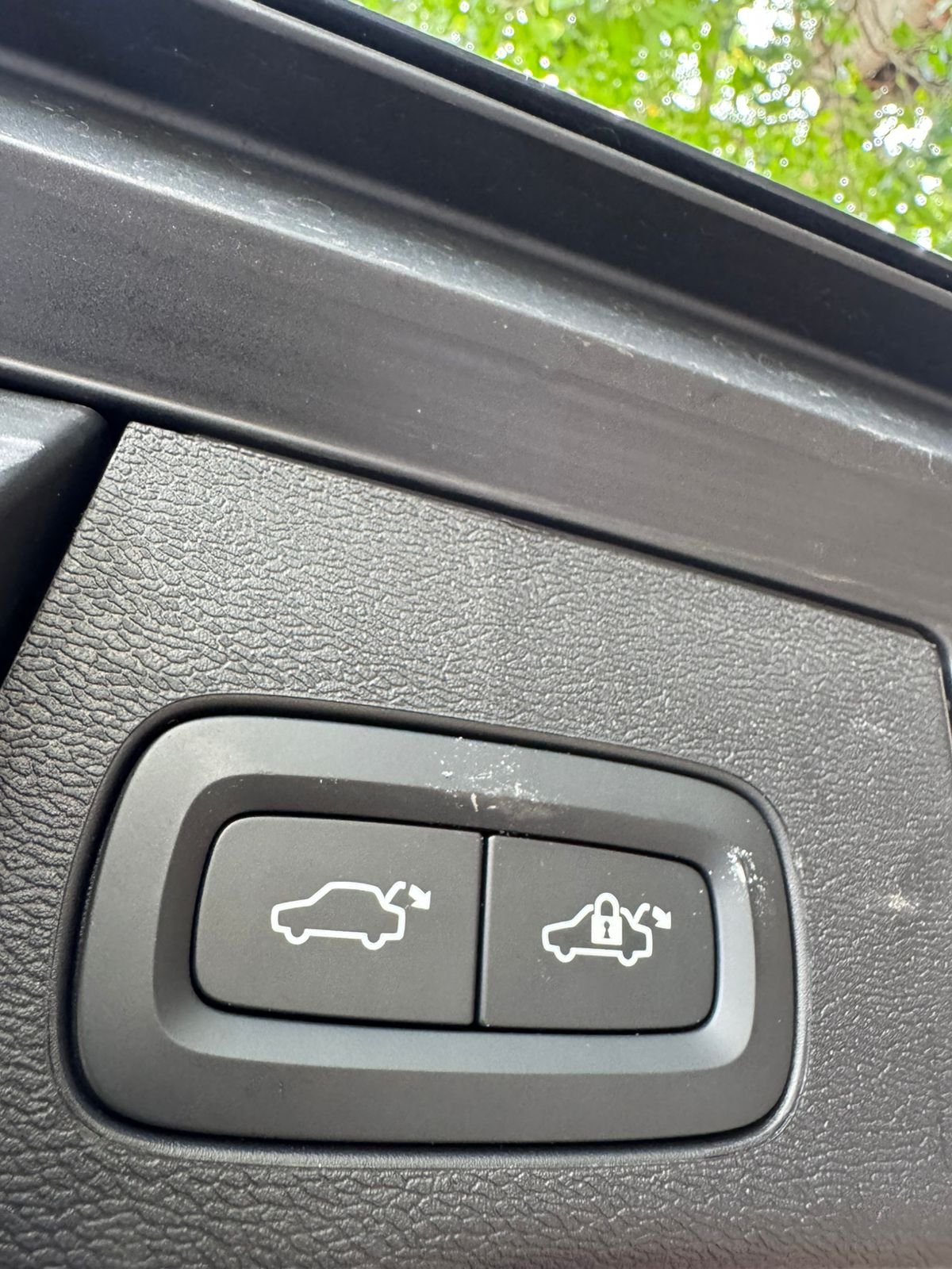 VOLVO XC60 B5 2024 - Imagen 11