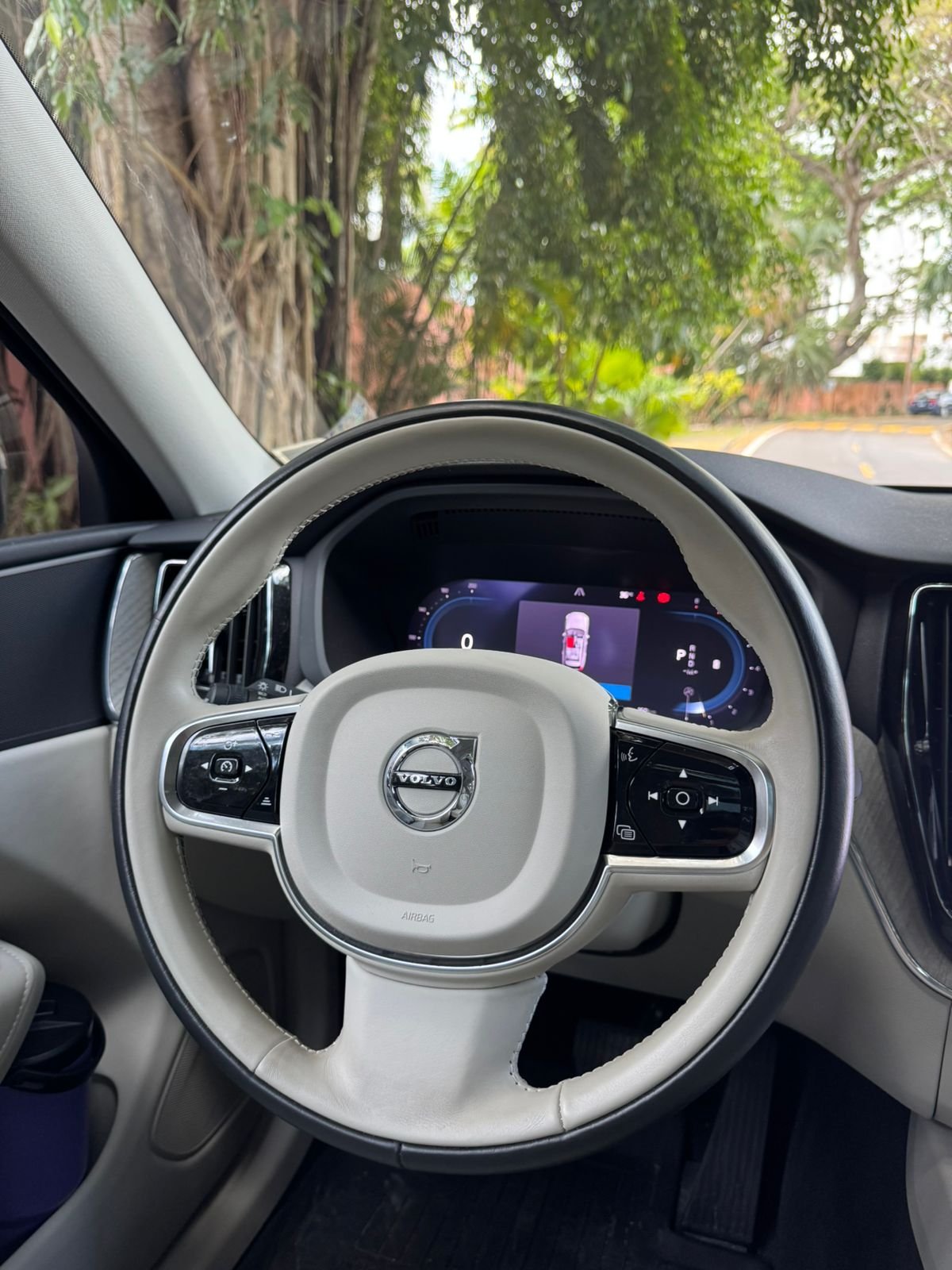 VOLVO XC60 B5 2024 - Imagen 13