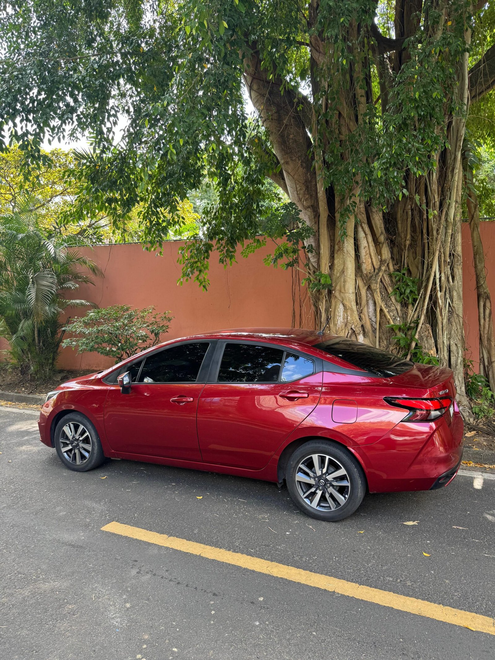 NISSAN VERSA 2020 - Imagen 4