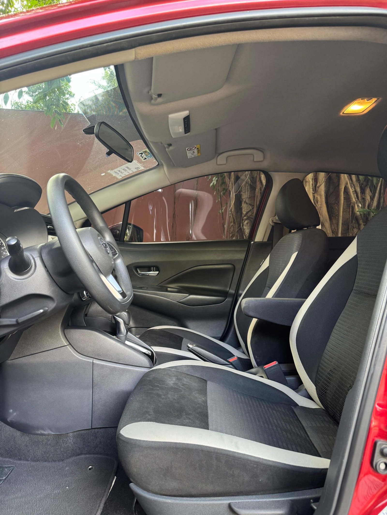 NISSAN VERSA 2020 - Imagen 5