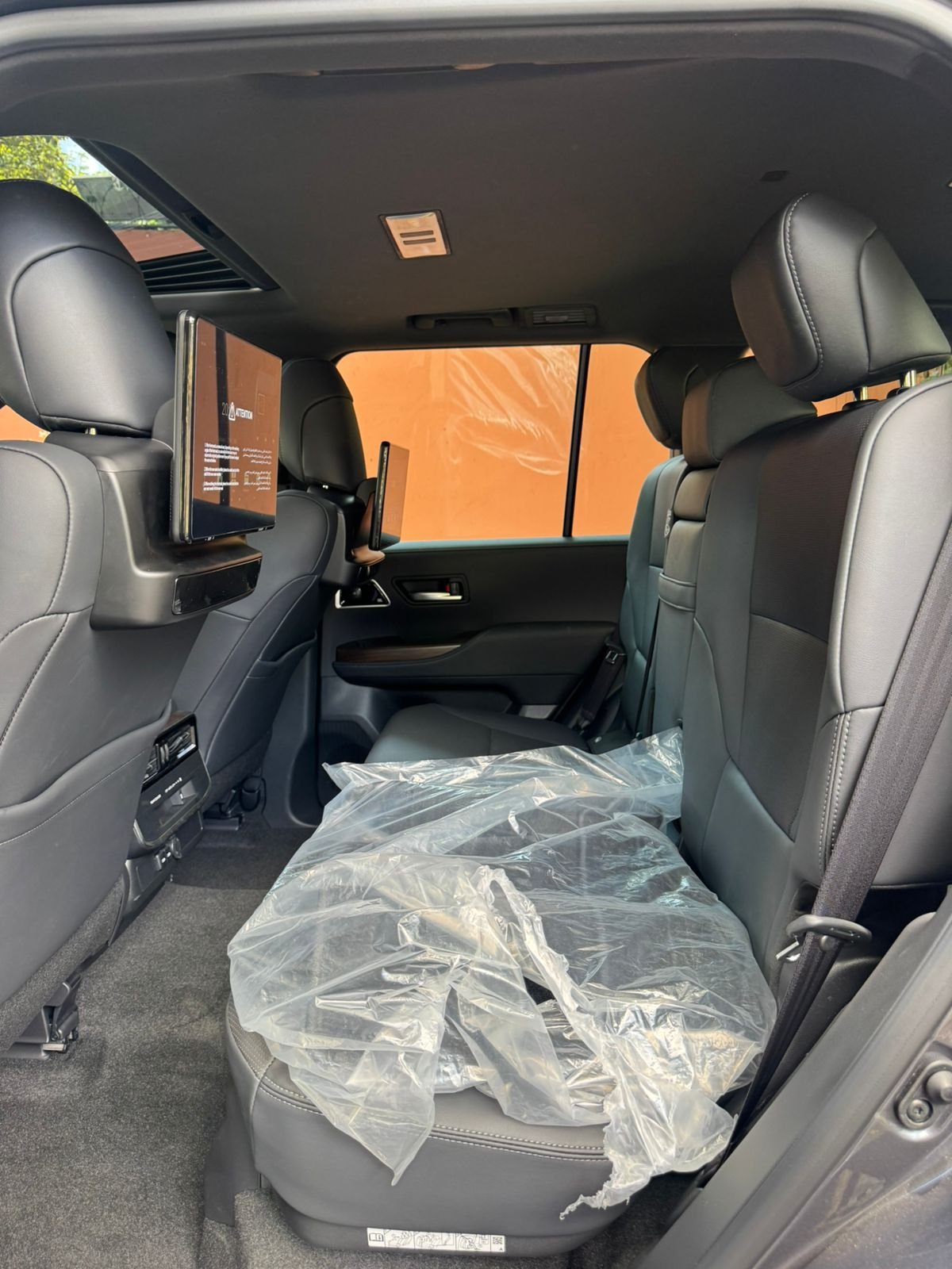 TOYOTA LANDCRUISER LC300 GX.R 2026 - Imagen 3