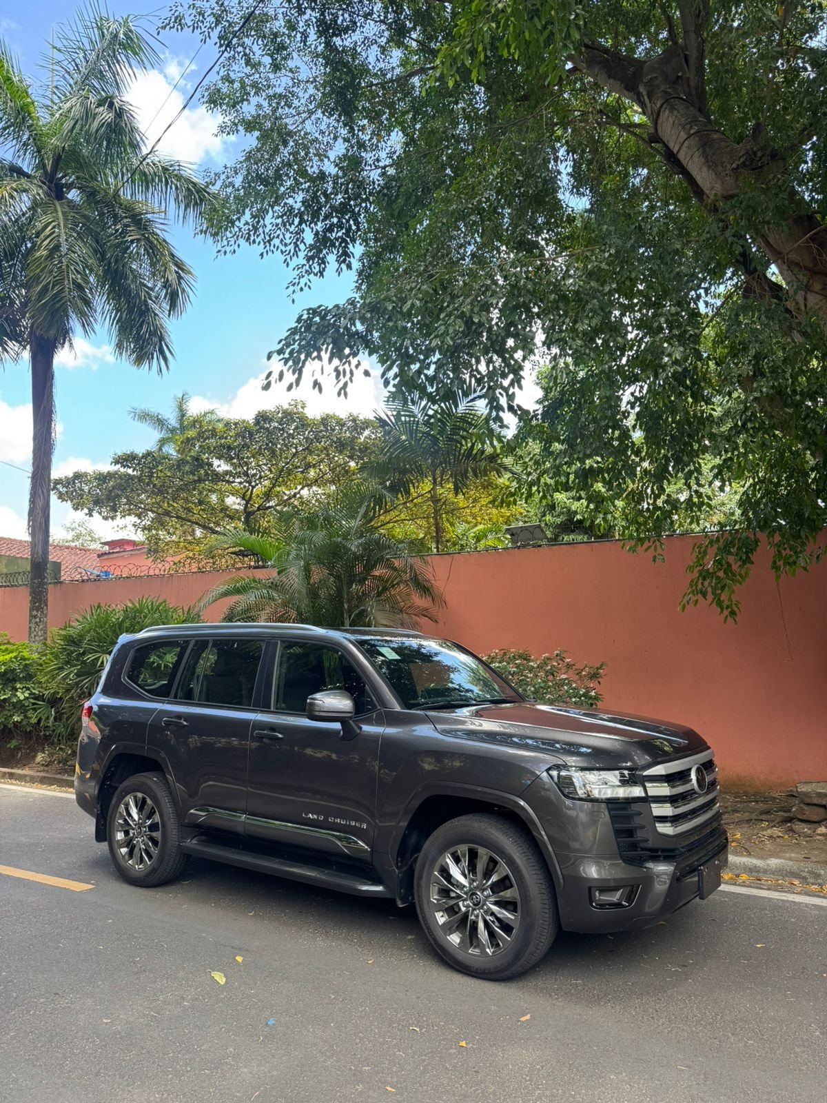 TOYOTA LANDCRUISER LC300 GX.R 2026 - Imagen 4