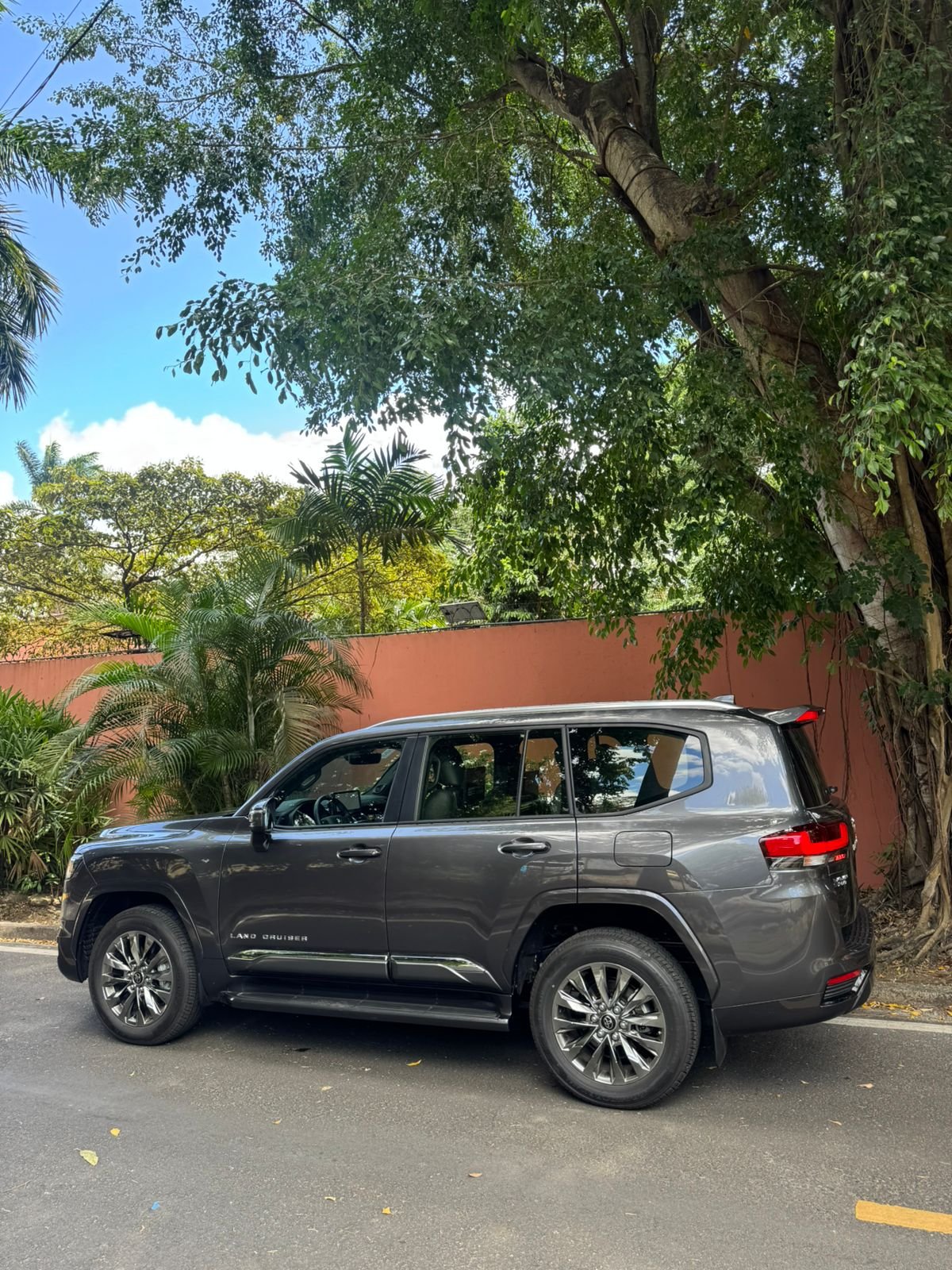 TOYOTA LANDCRUISER LC300 GX.R 2026 - Imagen 5