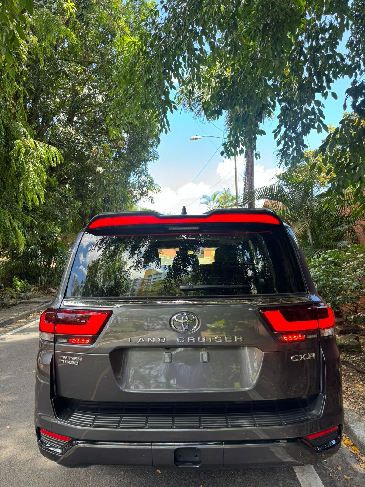 TOYOTA LANDCRUISER LC300 GX.R 2026 - Imagen 6