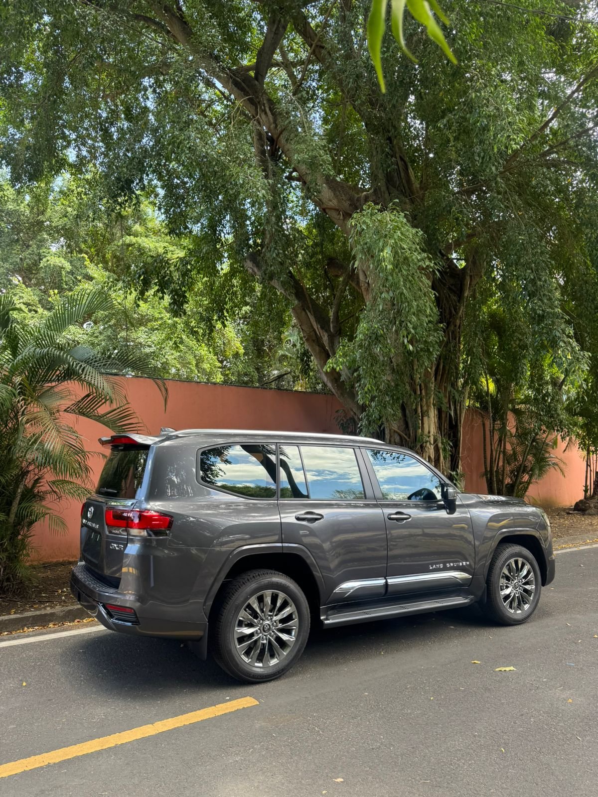 TOYOTA LANDCRUISER LC300 GX.R 2026 - Imagen 18