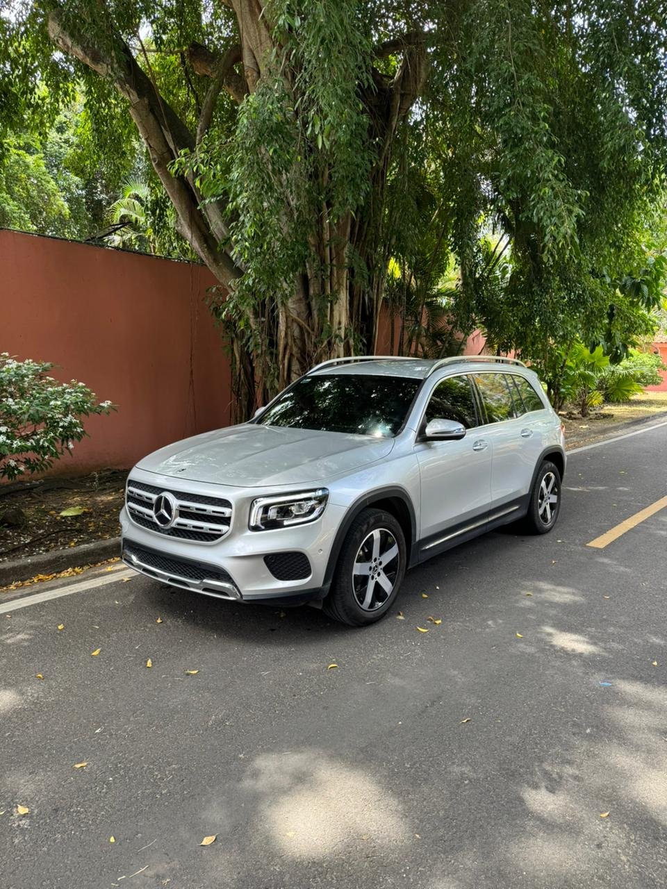 MERCEDES GLB200 2022