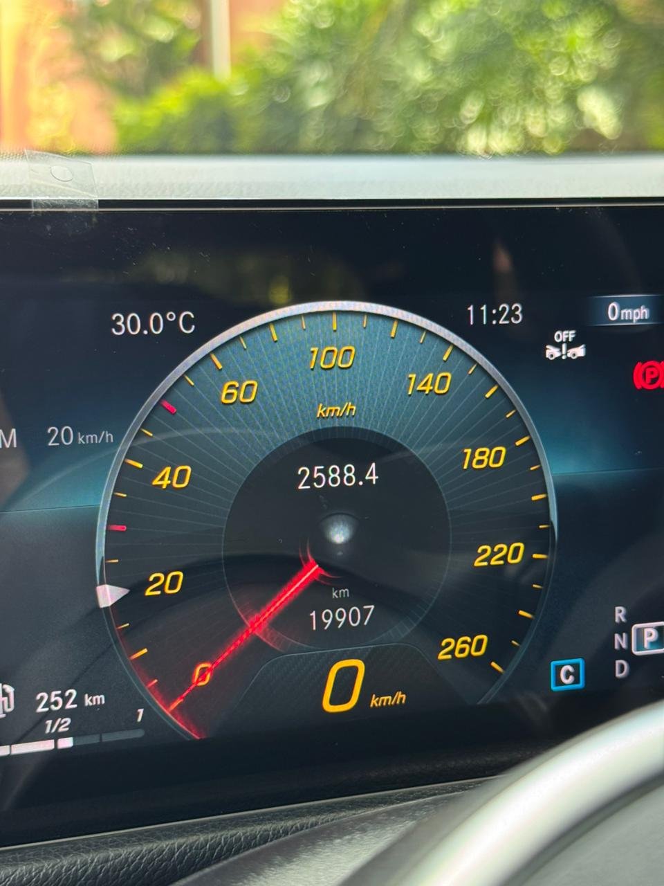 MERCEDES GLB200 2022 - Imagen 13