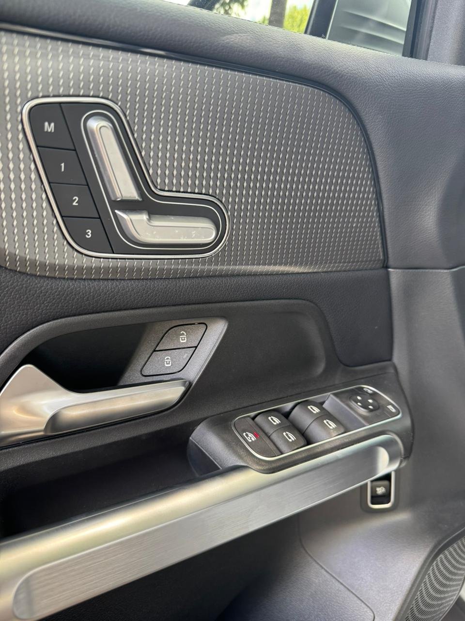 MERCEDES GLB200 2022 - Imagen 14