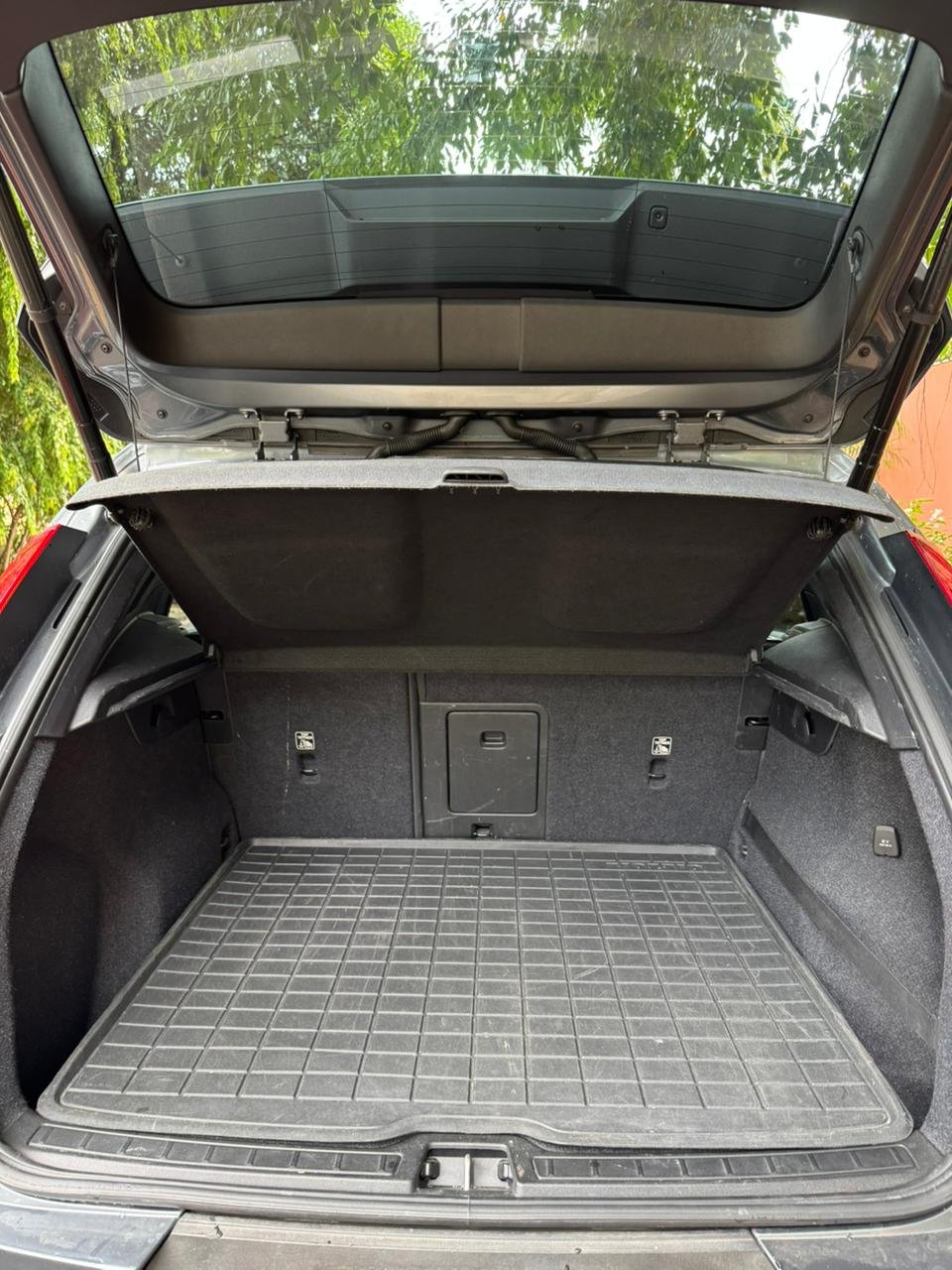 VOLVO XC40 T5 AWD 2018 - Imagen 4