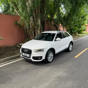 AUDI Q3 2015