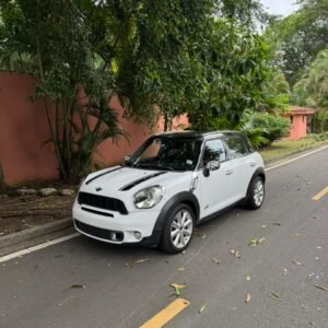 MINI COOPER S ALL4 2013