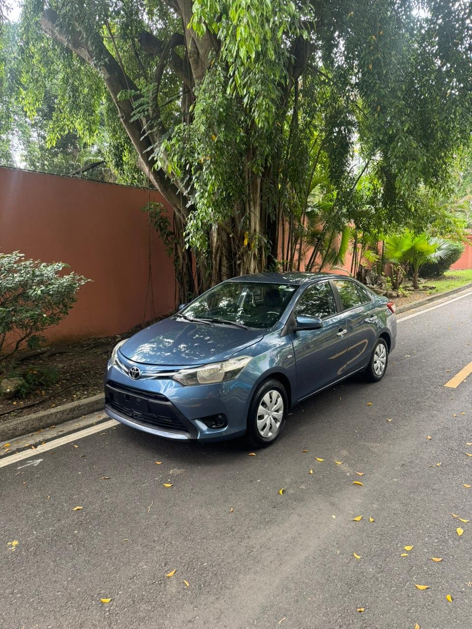 TOYOTA YARIS E 2014