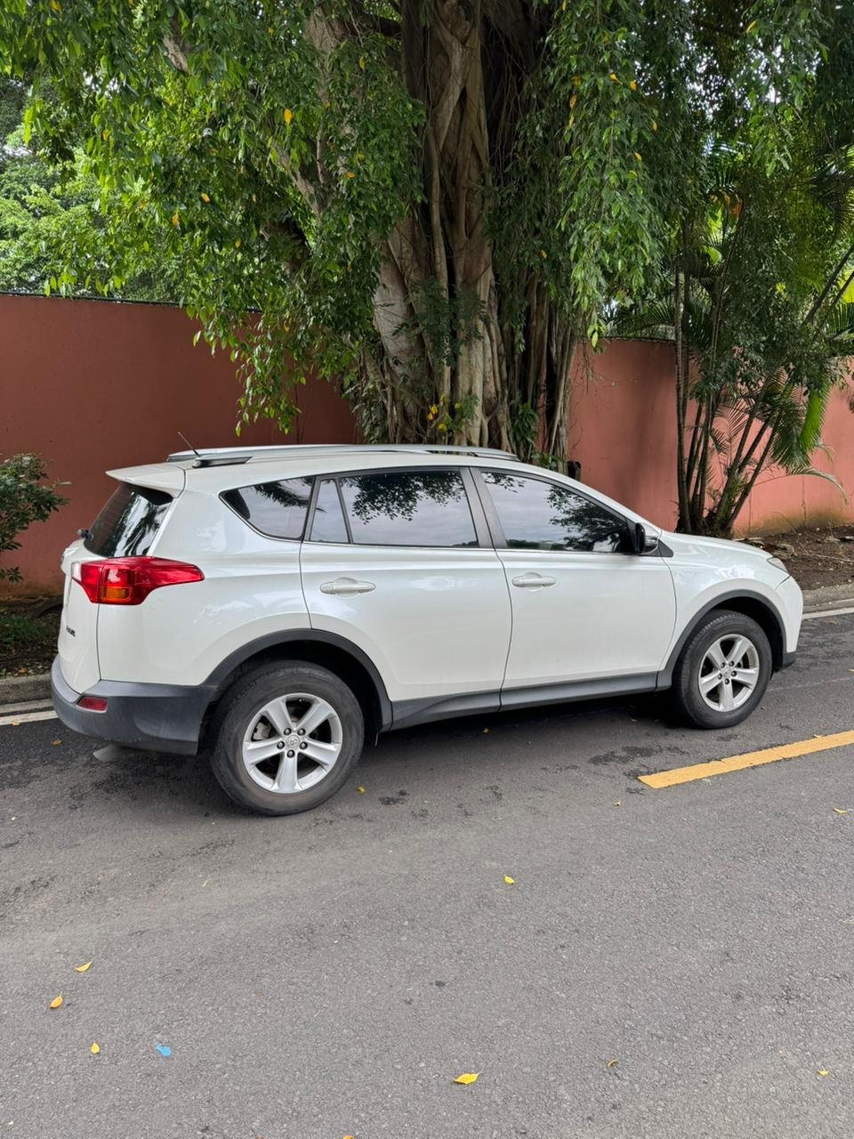 TOYOTA RAV4 2013 - Imagen 12