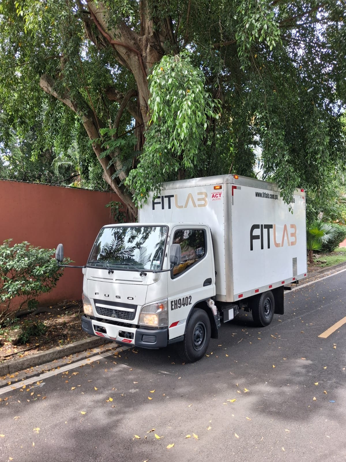 MITSUBISHI FUSO CANTER 2024