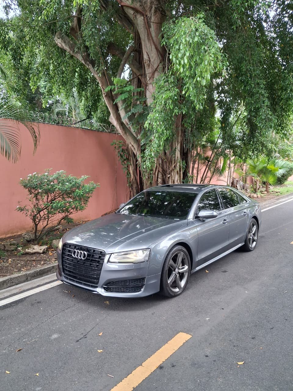 AUDI A8 QUATTRO 2017