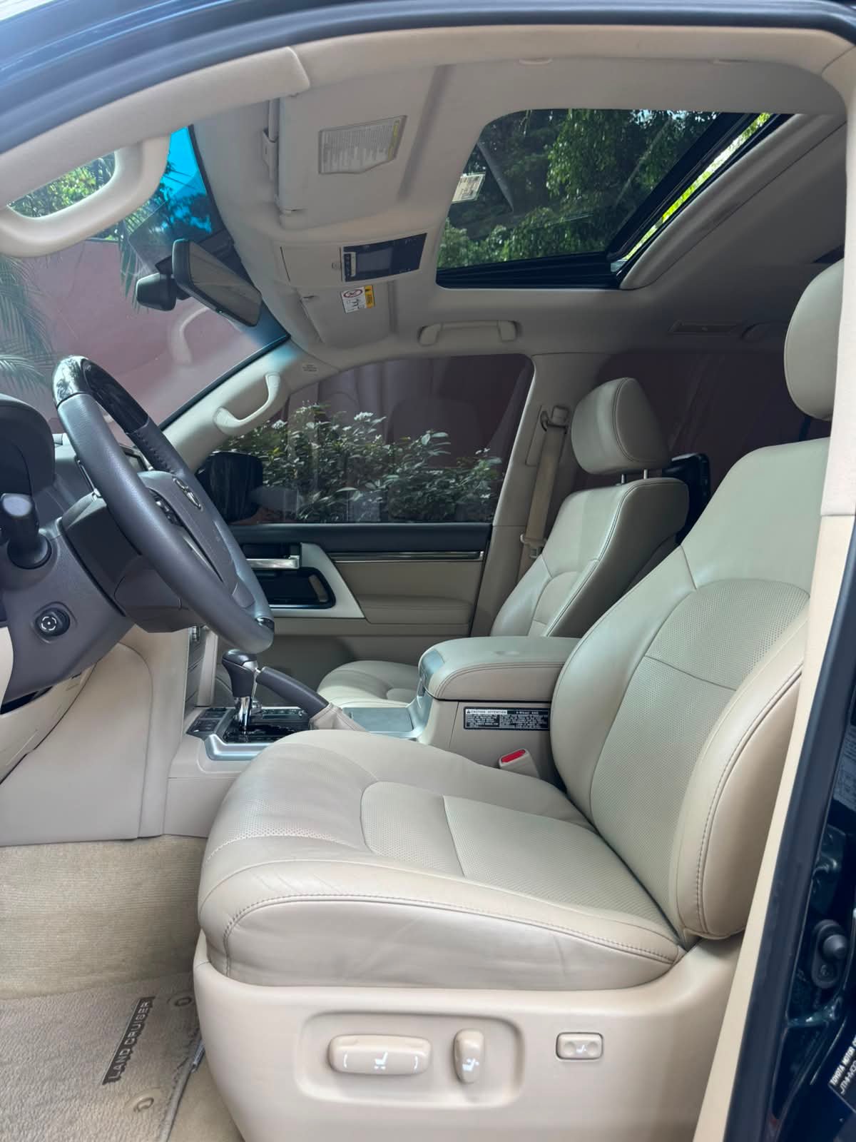 TOYOTA LANDCRUISER EXECUTIVE LOUNGE 2019 - Imagen 6