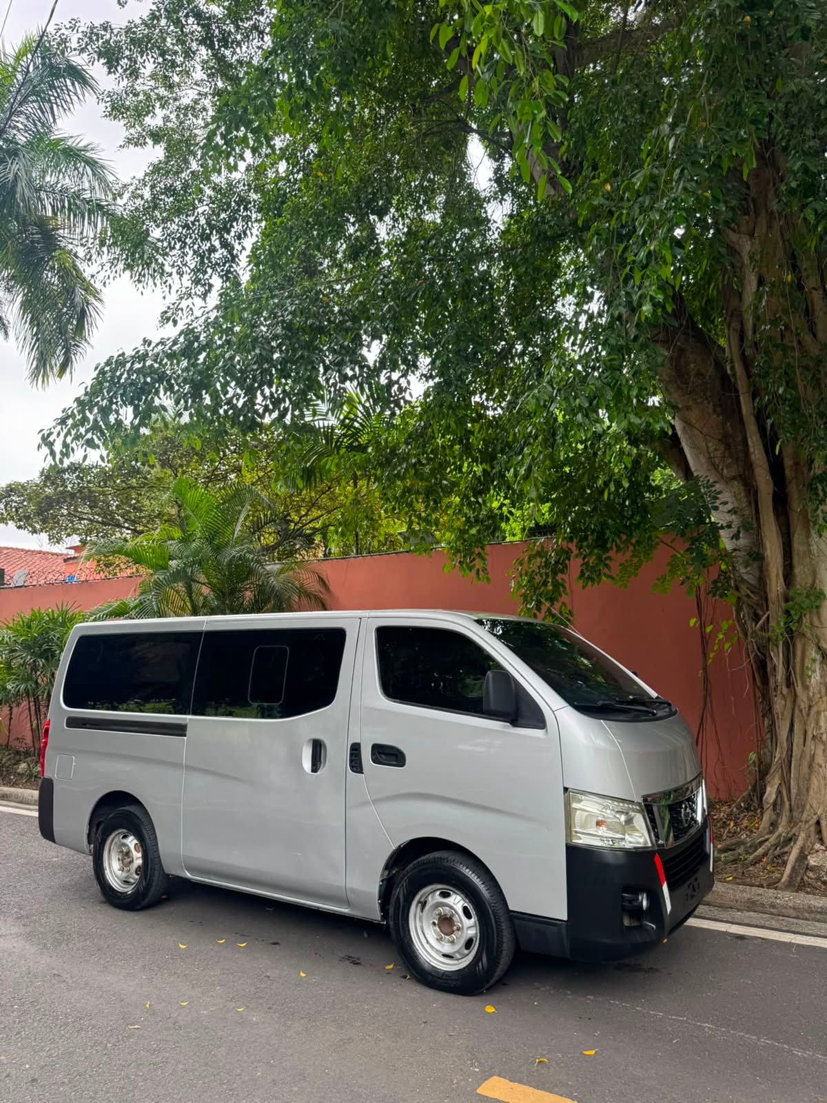 NISSAN URVAN 2015 - Imagen 12