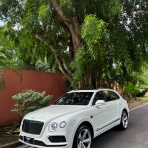 BENTLEY BENTAYGA 2020