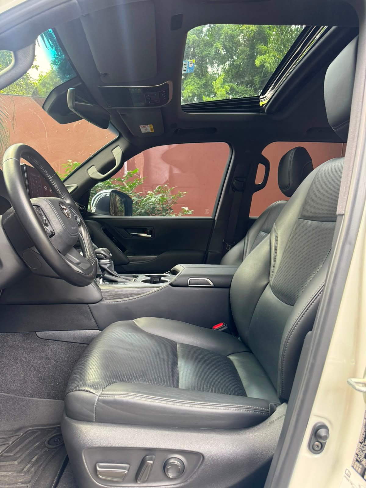 TOYOTA LANDCRUISER LC300 ZX 2025 - Imagen 5