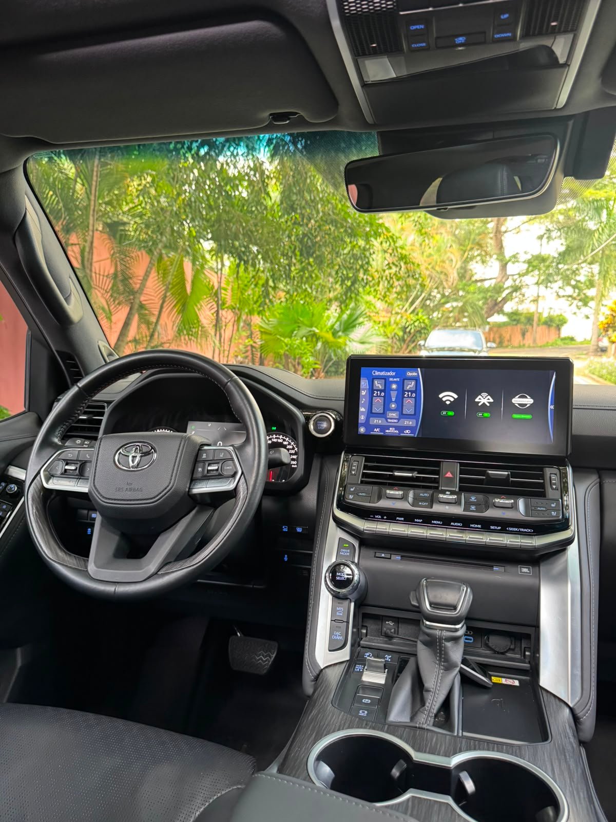 TOYOTA LANDCRUISER LC300 ZX 2025 - Imagen 17