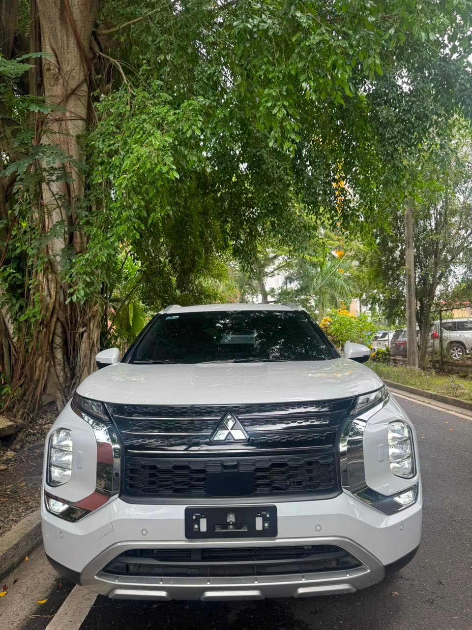 MITSUBISHI OUTLANDER 2024 - Imagen 3